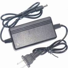 12V2A電源適配器 監控設備與日常電器的可靠能量源